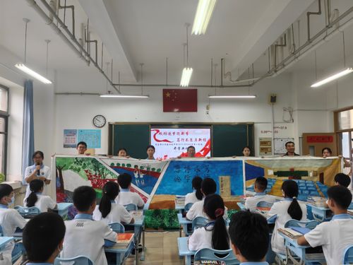 青岛最大规模开学季来袭 有小学一年级班数翻倍 秋雨中,父母们确认过兴奋的眼神,懂的都懂