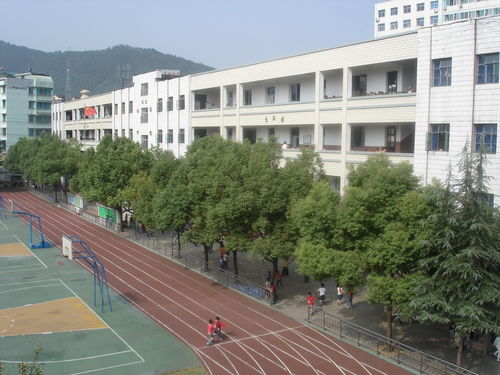 携手共进 诸暨市浣江小学与丹阳市横塘中心小学的教育探索与实践